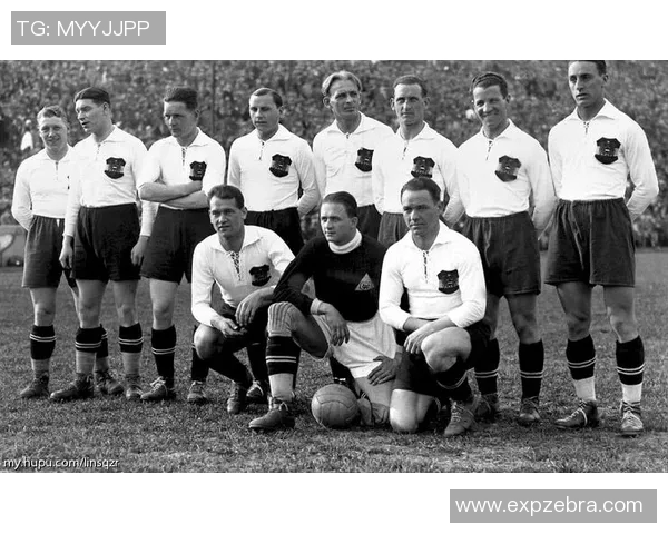 足球巨星背后的她们 解析足球球星太太们的精彩人生与默默支持